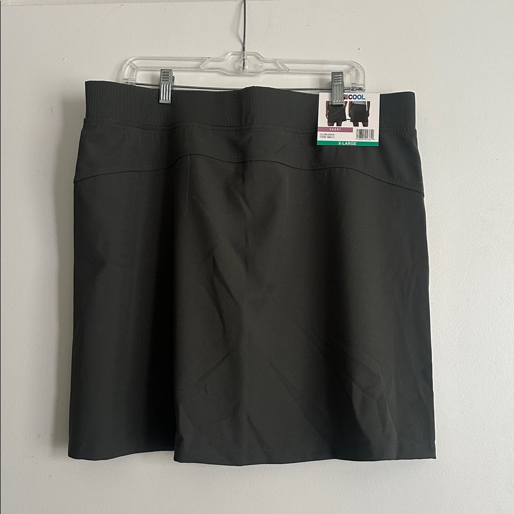 32 Degrees Cool Green Skort - Picture 4 of 4